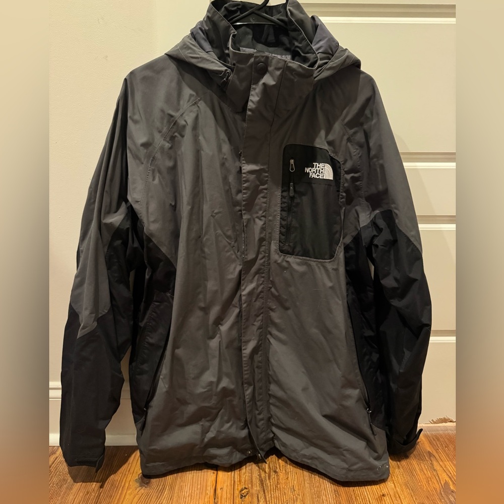 The North Face Men's Gray and Black Rain Jacket